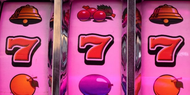 Nổ Hũ Ông Đồ Là Gì Và Có Gì Đặc Biệt So Với Các Slot Khác?